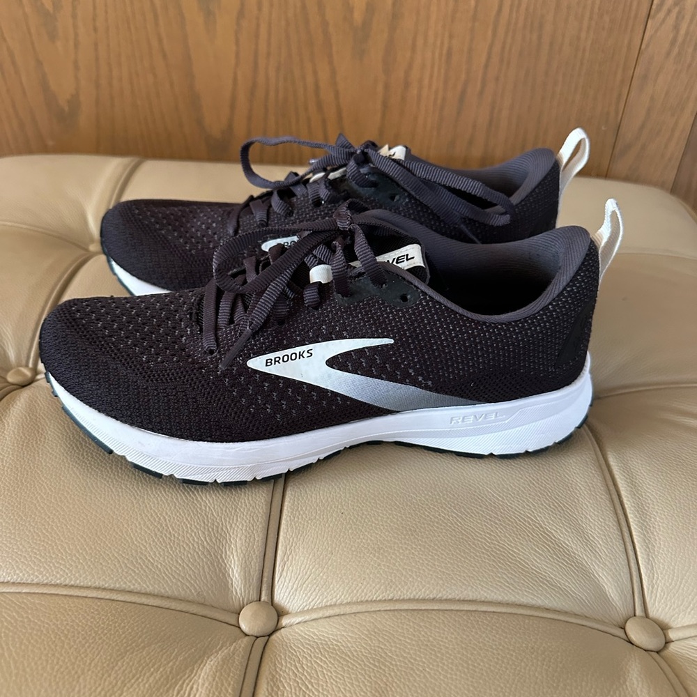 Brooks Black Athletic Shoes with White Accents